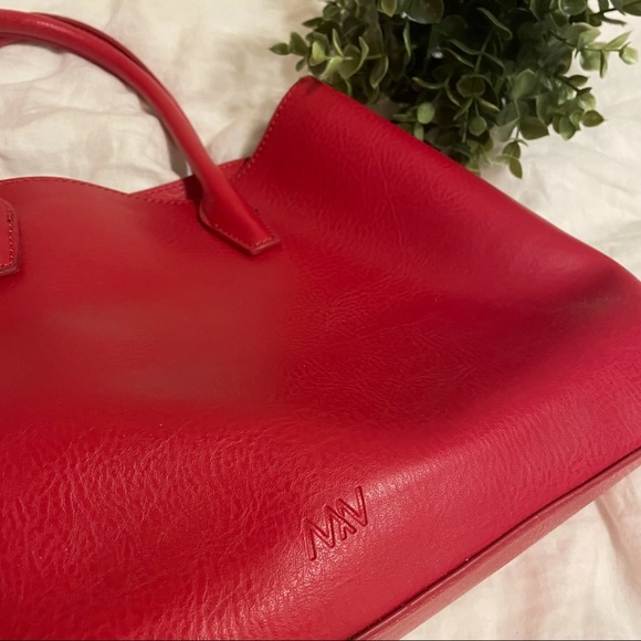 Matt&Nat Red Handbag - Picture 5 of 6